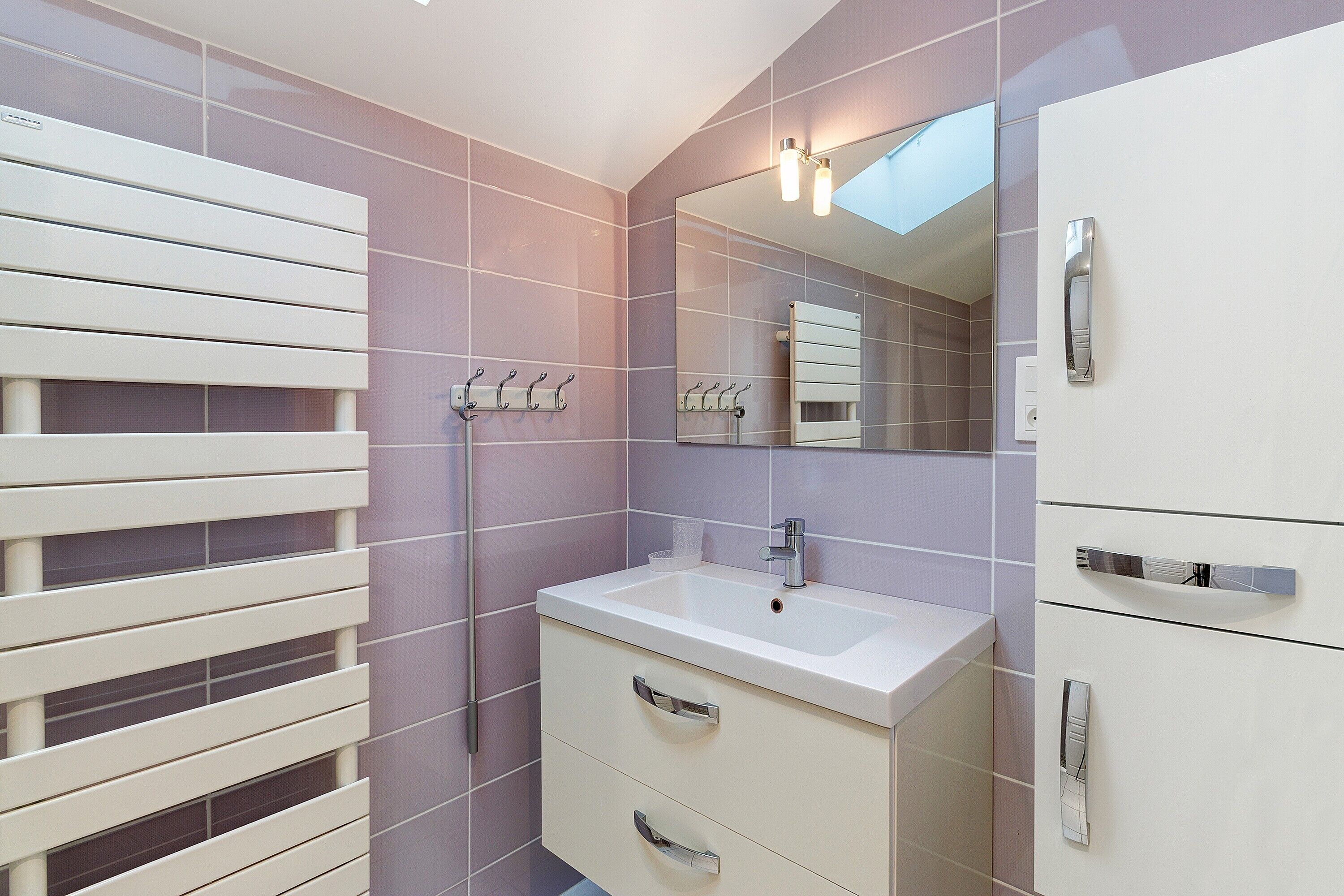 Douche, sèche-cheveux