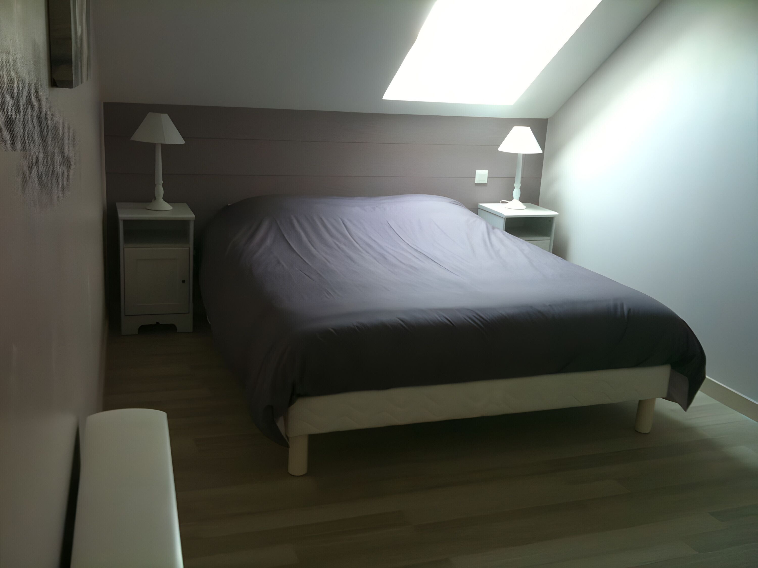 2 chambres, fer et planche à repasser, Wi-Fi, draps fournis