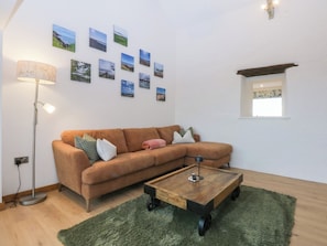 Cottage | Interior - Hen Penmynydd (Holyhead)