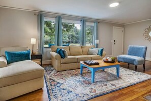 TV, bordtennis og bøker