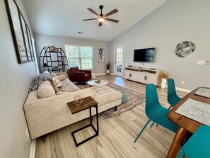 تلفزيون ذكي