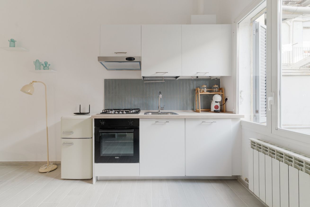 Fridge, toaster