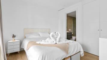 Bügeleisen/Bügelbrett, WLAN, Bettwäsche