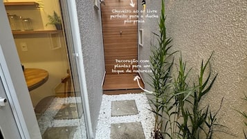 Studio Confort, plusieurs lits, balcon, vue plage | Coin séjour