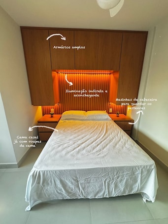 Estúdio conforto, vÔrias camas, sacada, vista para a praia | Espaço de trabalho para notebook, Wi-Fi de cortesia