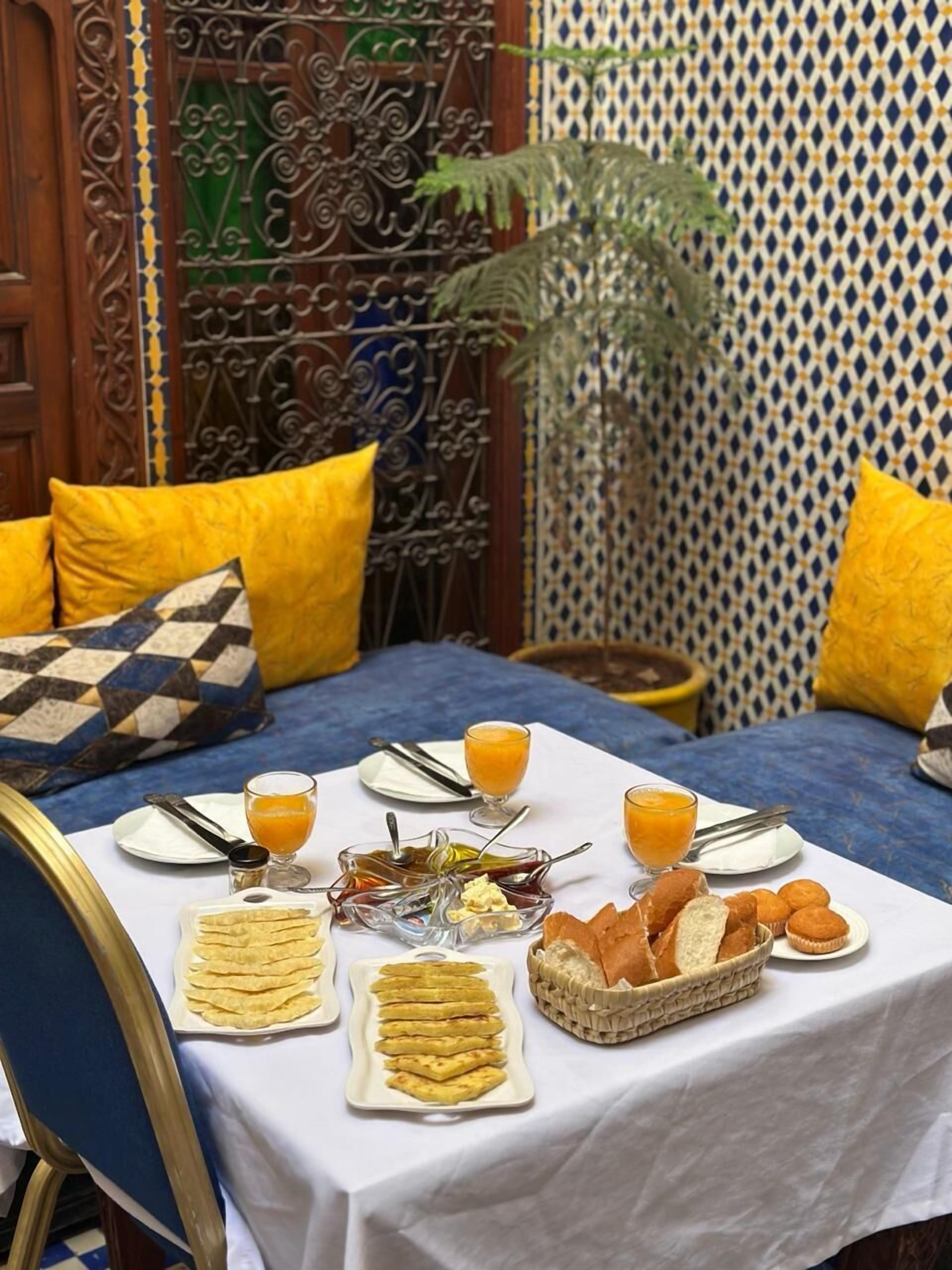 Desayuno continental incluido todos los días