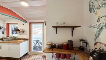 Fridge, microwave, stovetop, coffee/tea maker