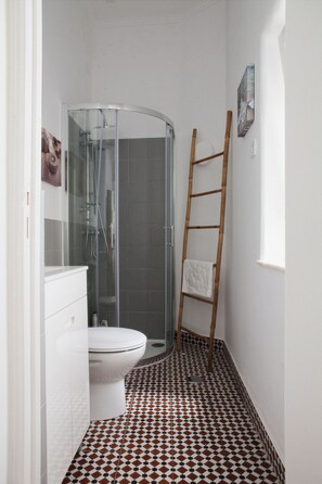 Hårføner, håndklær, såpe og sjampo