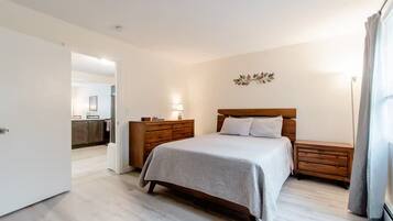 1 bedroom, desk, iron/ironing board, free WiFi