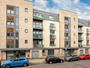 Exterior - Pass the Keys | Spacious, Bright & Modern Edinburgh City Flat (Edinburgh)