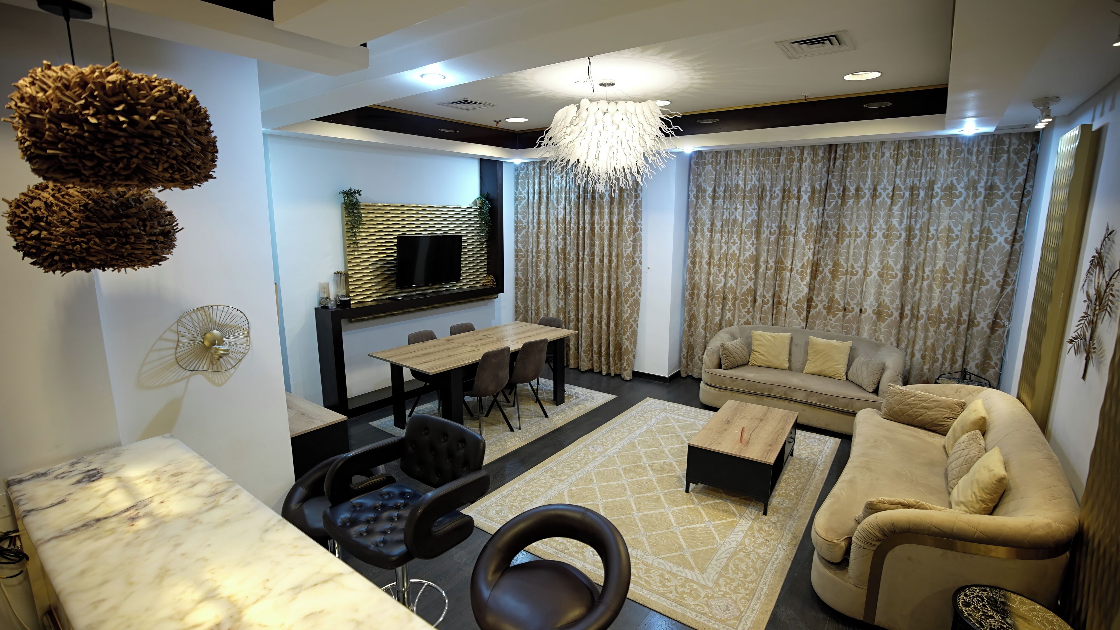 アイロン / アイロン台、WiFi (無料)