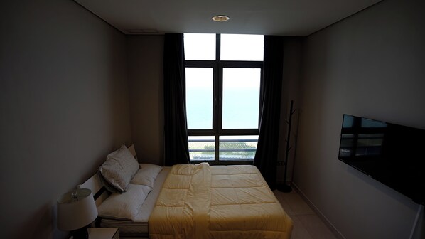 مكواة/لوح كي وواي فاي مجانًا