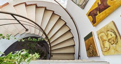 Holiday Home 'The Brushstroke Of MĂĄgina' with Private Pool, Private Terrace and Air Conditioning