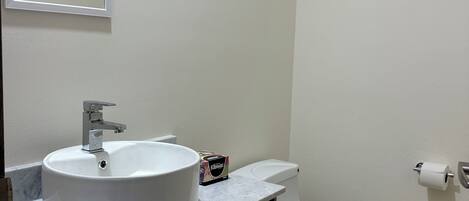 淋浴設備、風筒、提供毛巾、番梘