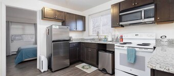 Tranquil Simple Comfort - Webster Hill Suite 2E