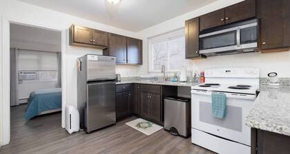 Tranquil Simple Comfort - Webster Hill Suite 2E