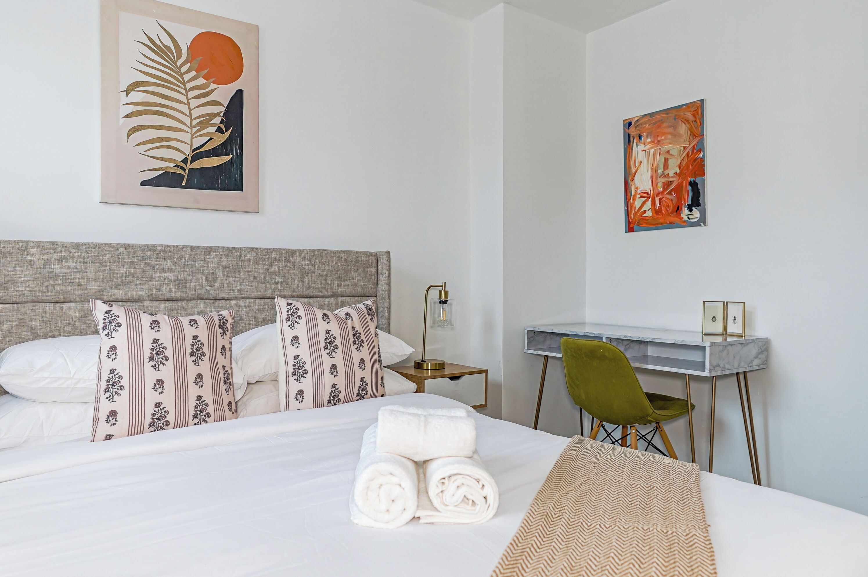 5 多间卧室、上网接入、床单