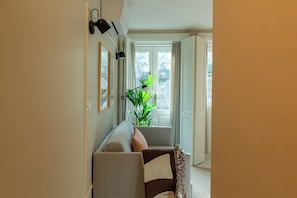 Family Apartment, River View | Living area