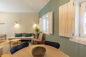 Comfort-Apartment, Flussblick | Esszimmer