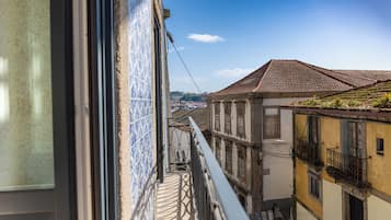 Comfort Apartment, River View | Balcony view