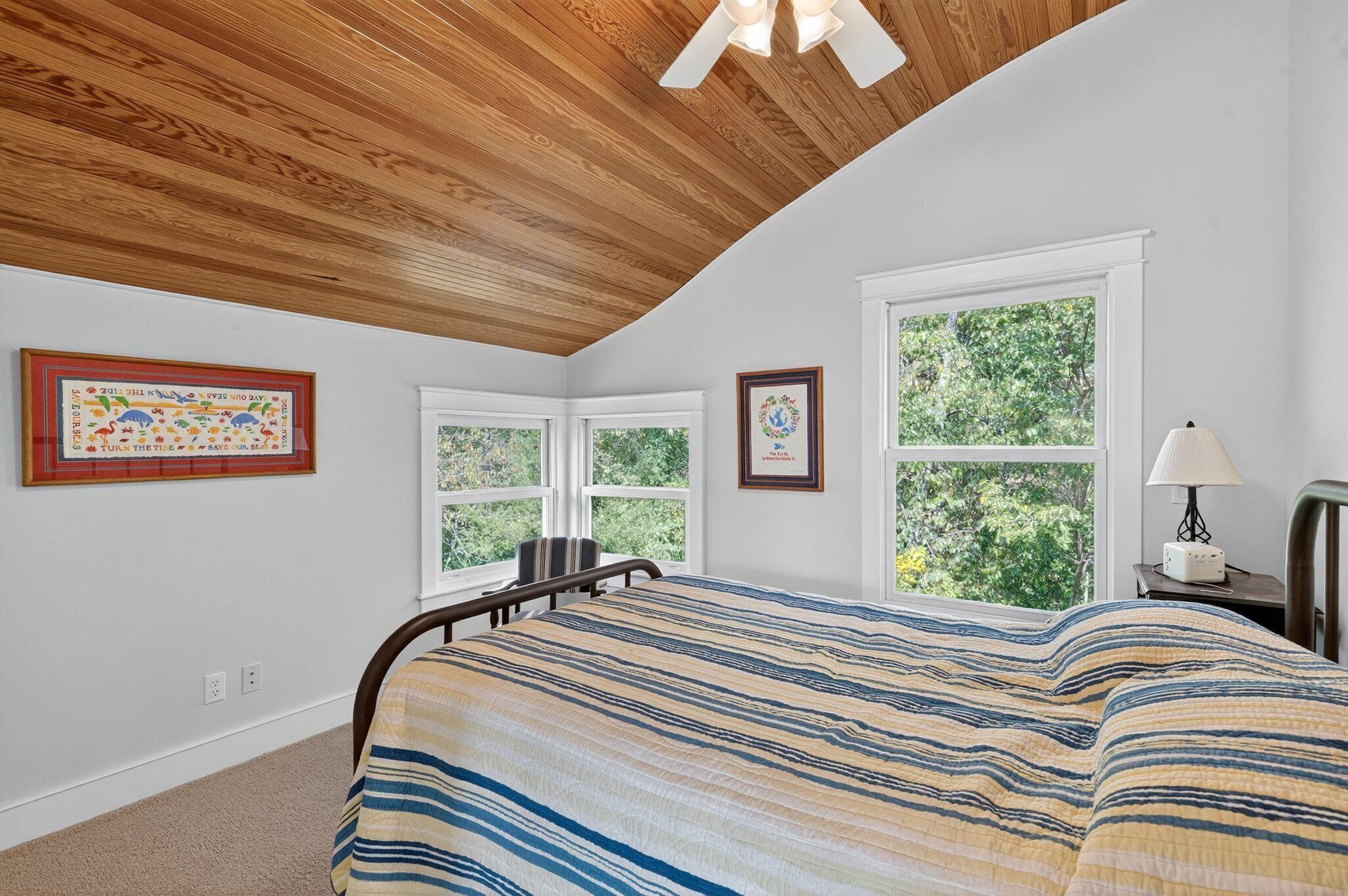 4 bedrooms, WiFi, bed sheets