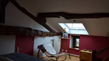 2 chambres, fer et planche Ă repasser, Wi-Fi, draps fournis