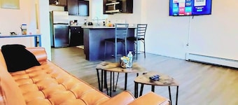 Perfect Private 4-Suite Group Stay Under 1 Roof