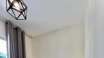 1 bedroom, internet, bed sheets