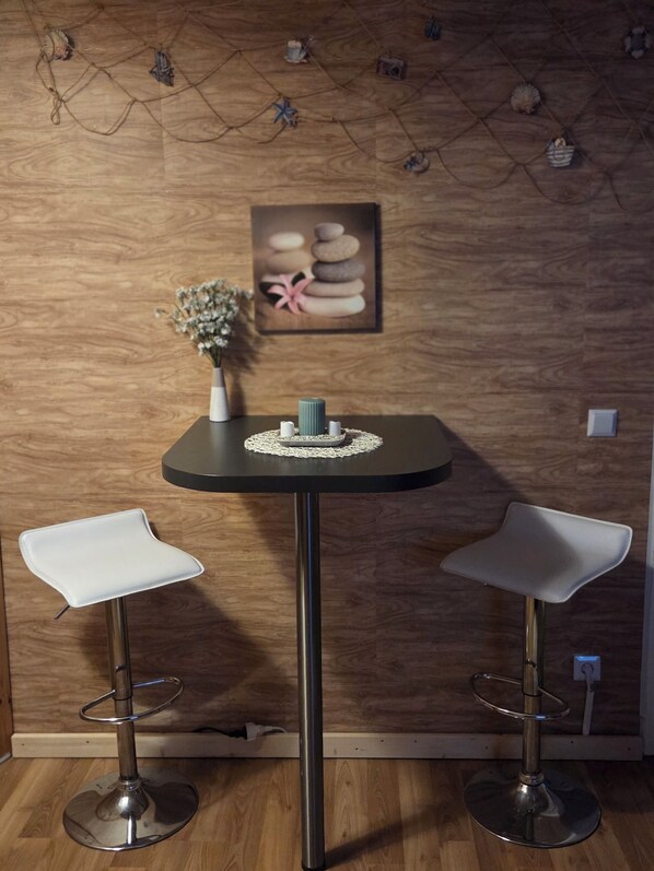 Dining - Little Paradise Spa Apartment (Gummersbach)