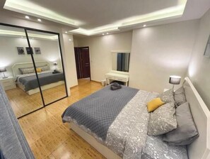 4 bedrooms, internet, bed sheets - Prestigious Spacious Retreat (Amman)