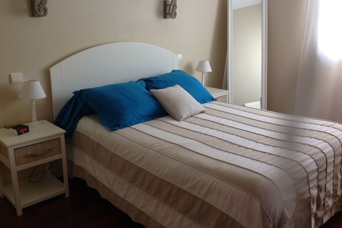 3 chambres, fer et planche à repasser, Wi-Fi gratuit, draps fournis