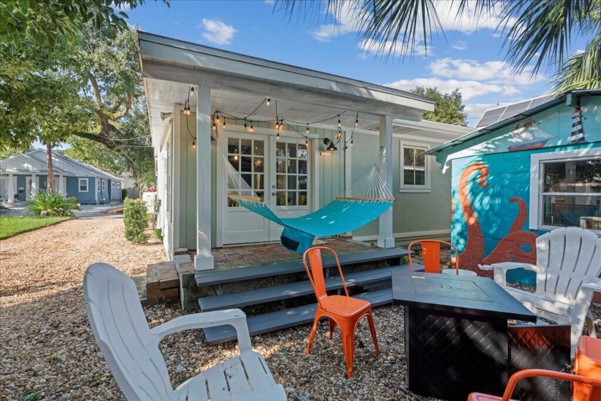 Photo 4 of Charming Cottage in St. Aug - Kids Room & Firepit