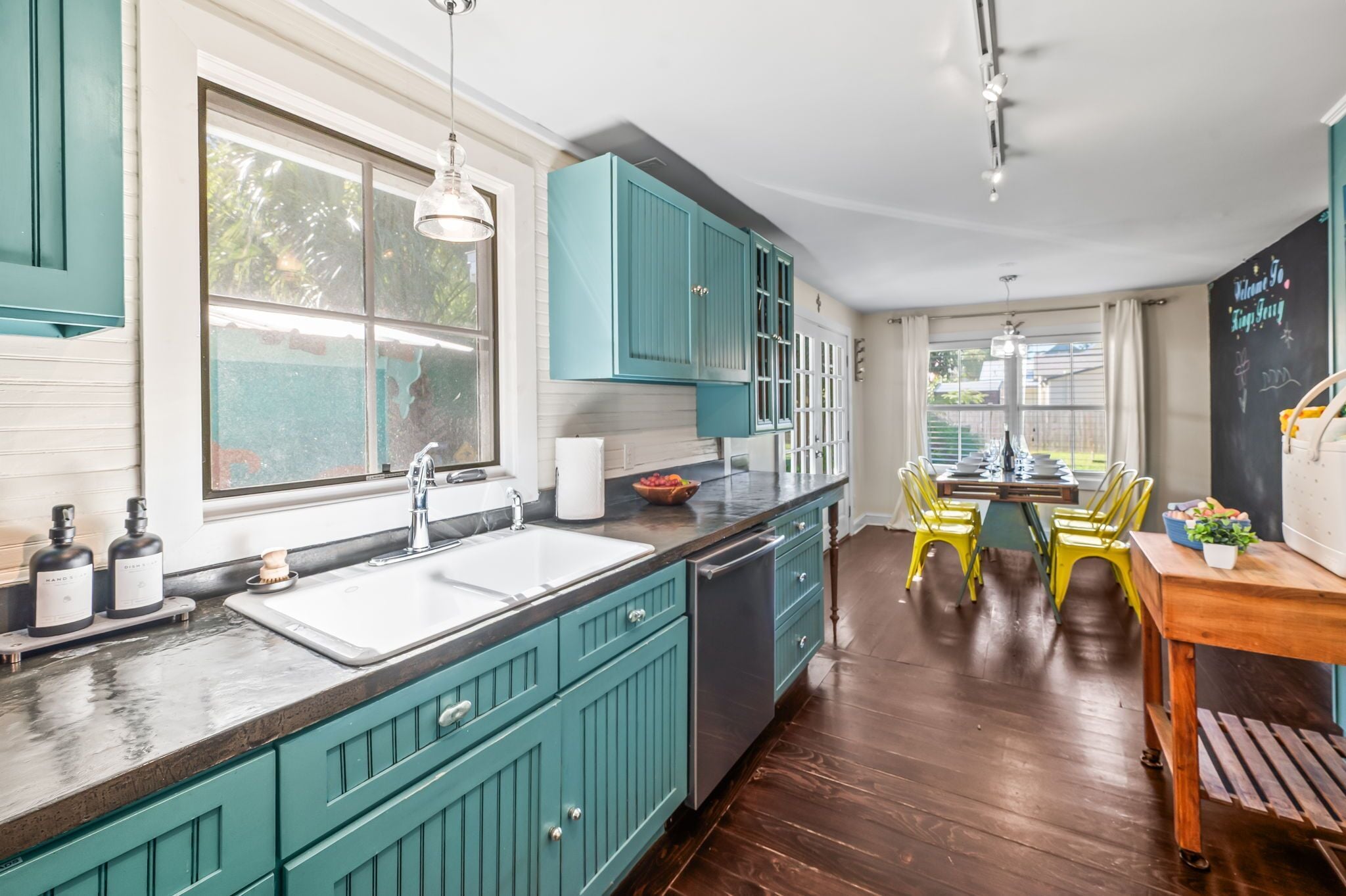 冰箱、微波炉、烤箱、炉灶