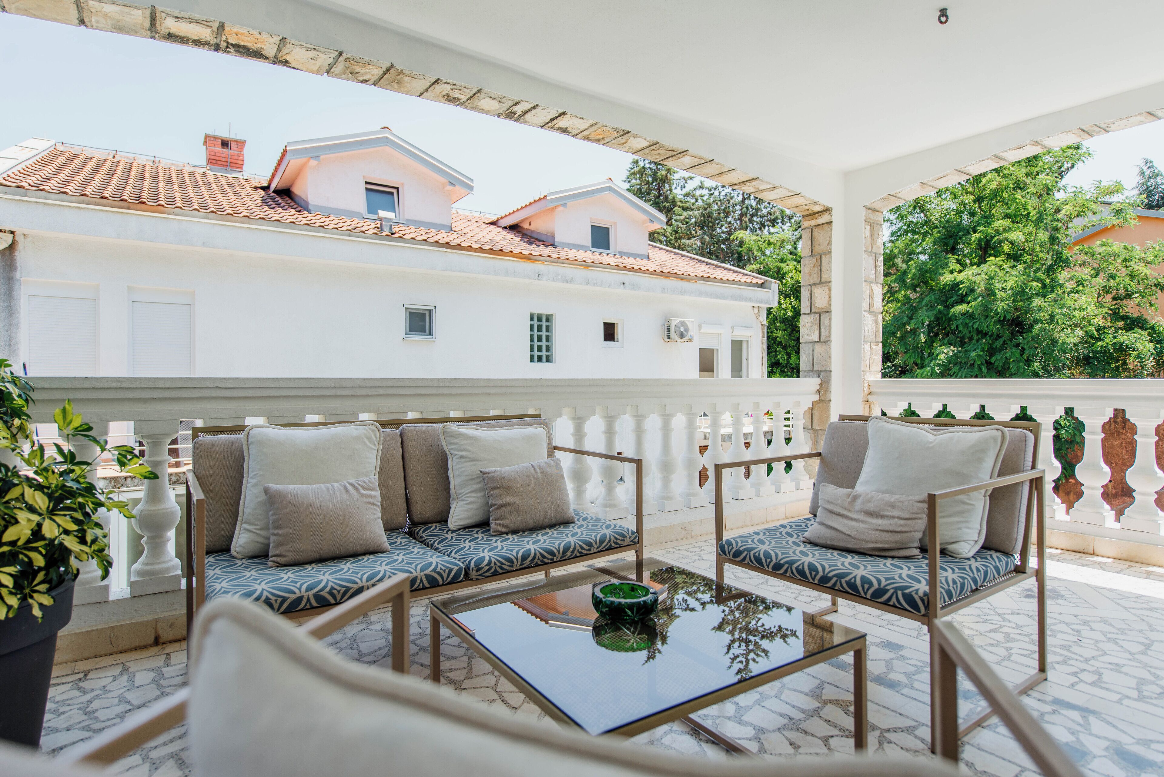 Superior Apartment, Pool View | Terrace/patio