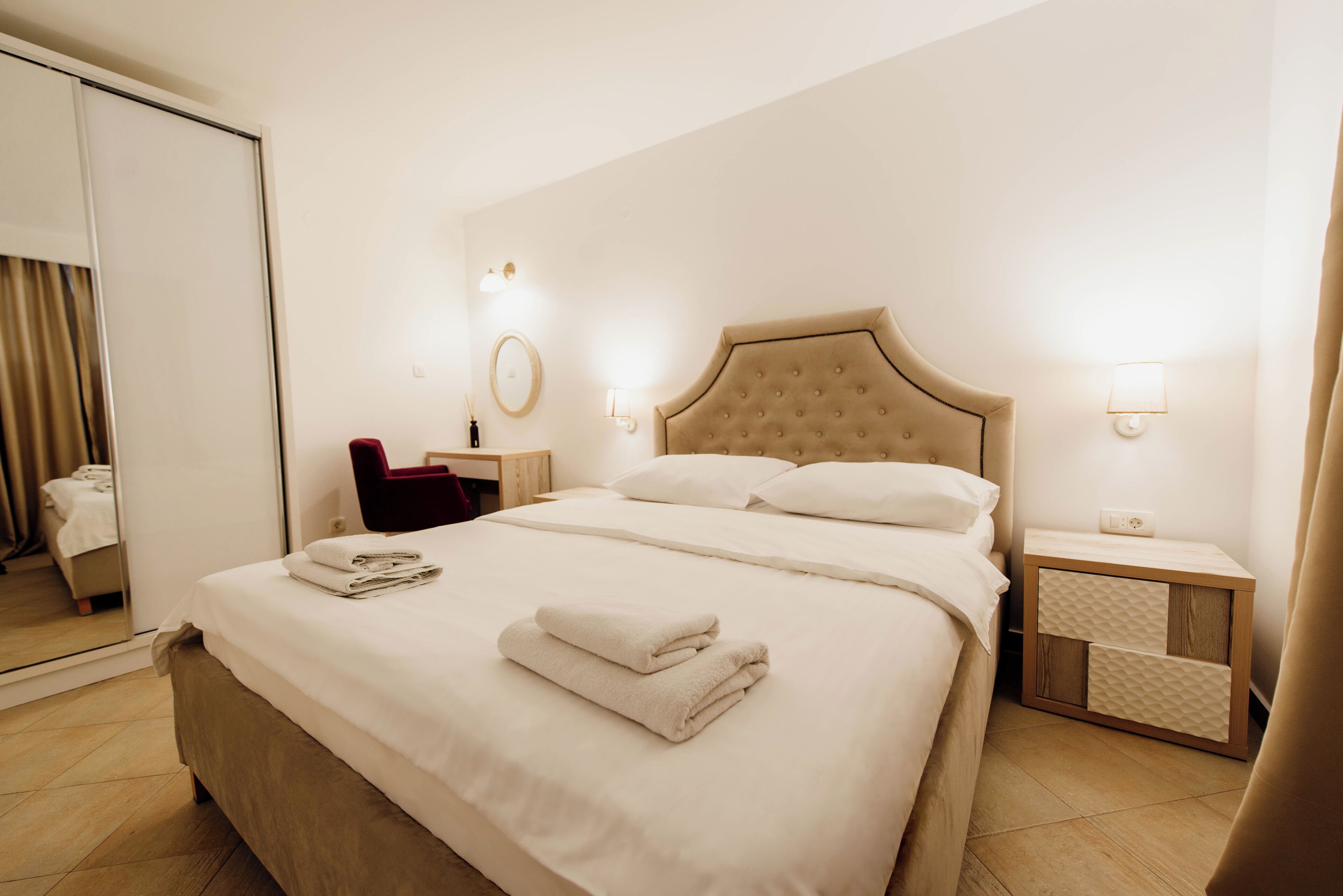 Departamento Prestigio, vista a la alberca | Caja de seguridad en la habitación y insonorización 