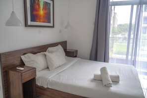 Individuelt innredet, skrivebord, strykejern/-brett og wi-fi (inkludert)