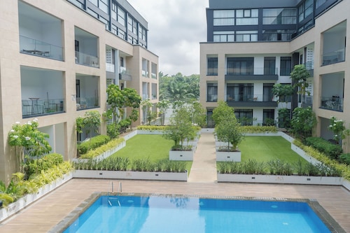 RoyalRest at Embassy Gardens