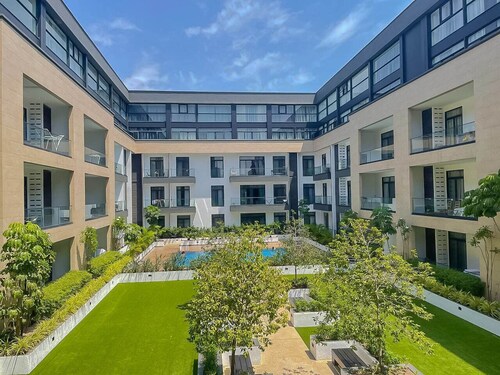 RoyalRest at Embassy Gardens