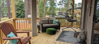 Cozy 2-bedroom condo on 'the 18th Green' of FoxFire Village