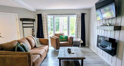 Cozy 2-bedroom condo on 'the 18th Green' of FoxFire Village