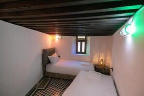 Iron/ironing board, free WiFi