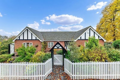 Sizeable 4 bed property on Huntingdon Ring road