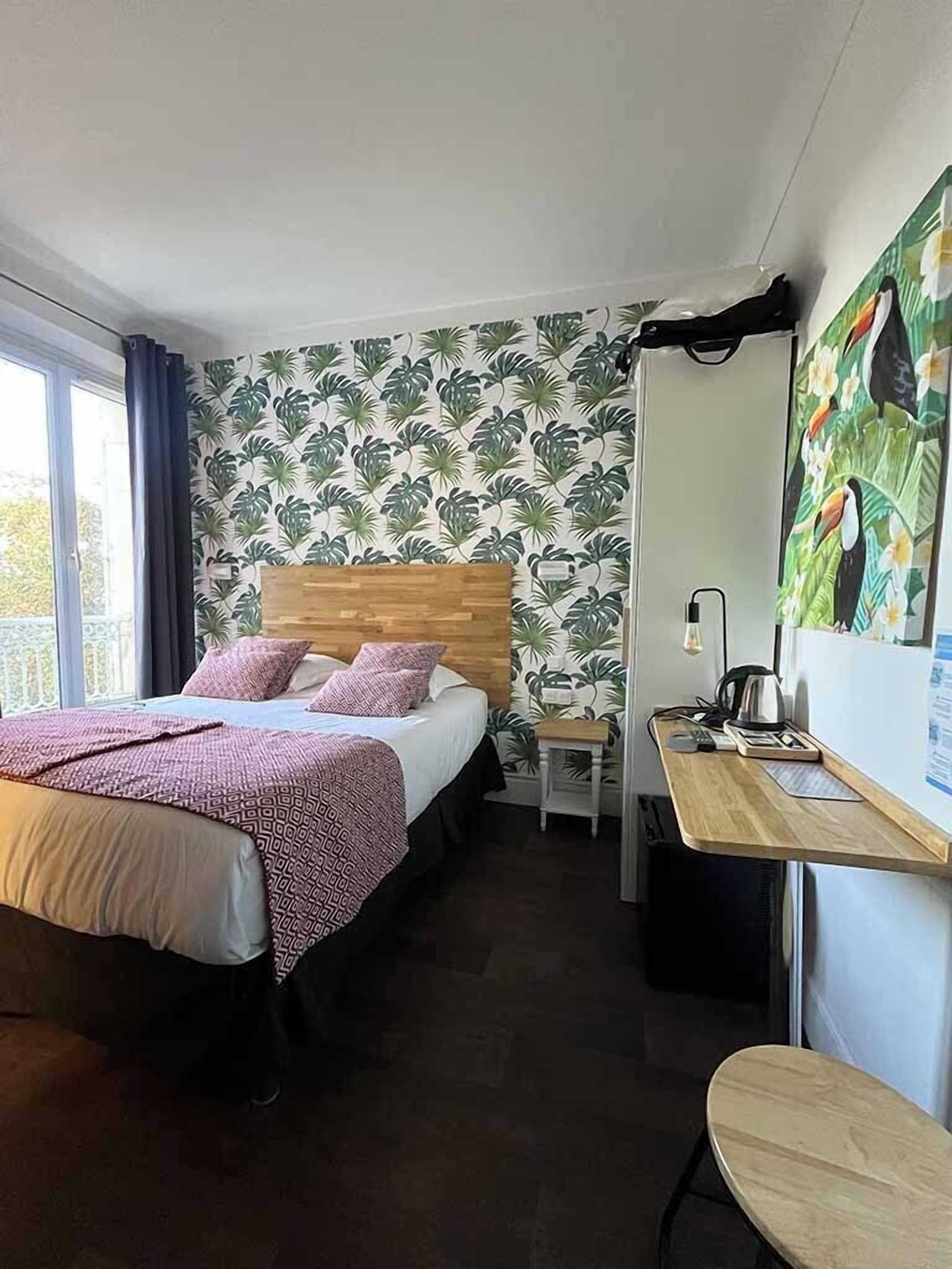 Chambre Double Classique, vue jardin | Literie hypoallergénique, matelas mémoire de forme, minibar