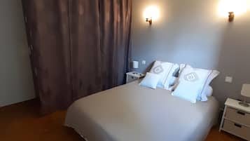 Iron/ironing board, WiFi