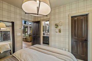 3 slaapkamers, een strijkplank/strijkijzer, gratis wifi, beddengoed