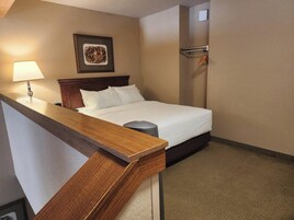 Caja de seguridad en la habitación y cortinas blackout 