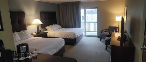 Classic Double Room, Balcony | In-room safe, blackout curtains, iron/ironing board, free WiFi