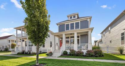 Harbor Shores 3BR in St. Joseph | Community Pool, Sleeps 8, Near Silver Beach