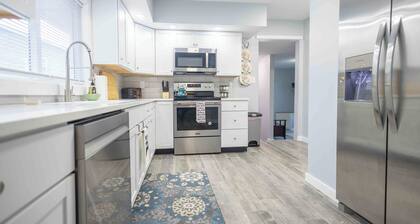 4-bedroom house in delightful Bloomington~Family-Friendly