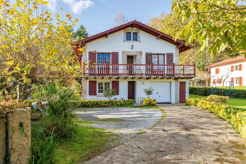 Comfortable Apartment Near the Spanish Border